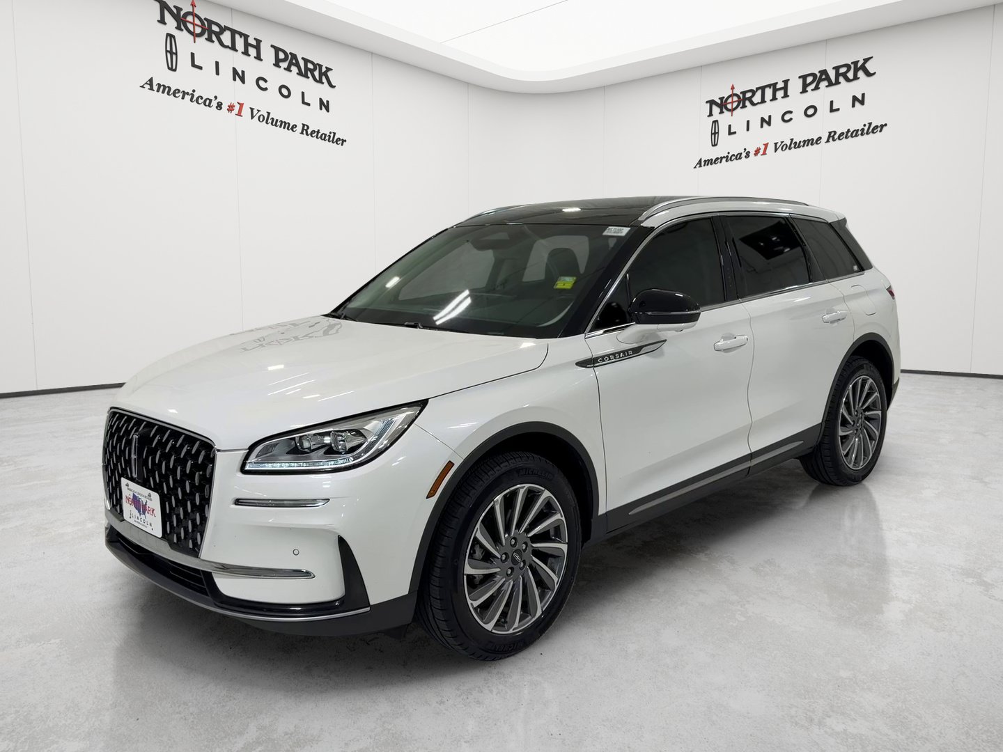 Used 2023 Lincoln Corsair Reserve w/ Equipment Group 201A