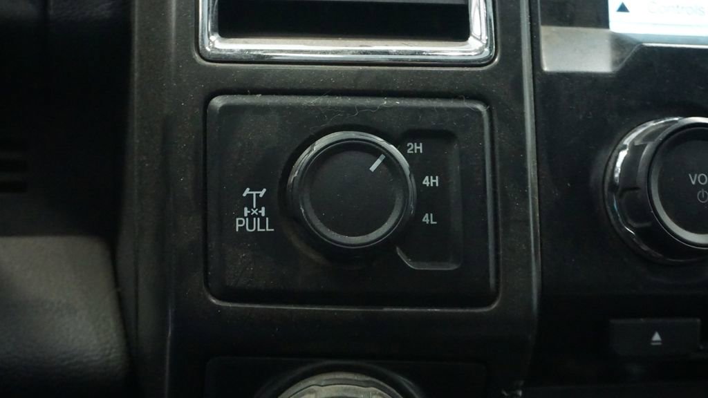 Used 2016 Ford F150 XLT w/ Equipment Group 302A Luxury image 34