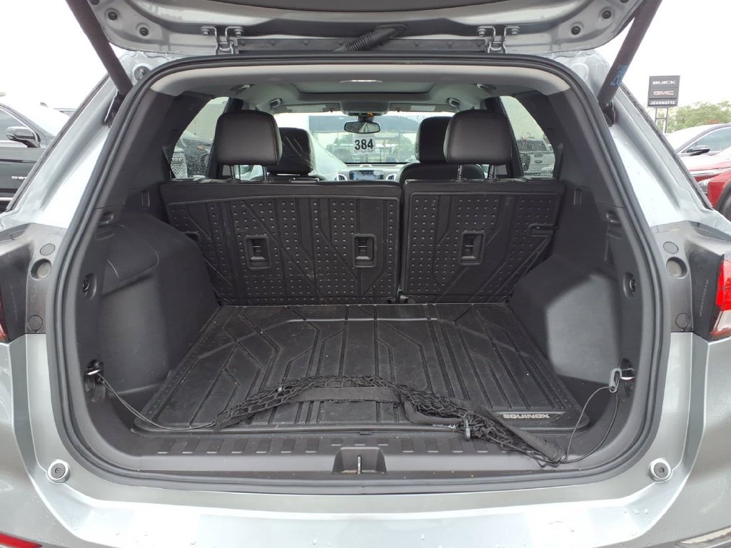 Used 2024 Chevrolet Equinox Premier AWD/4WD image 8