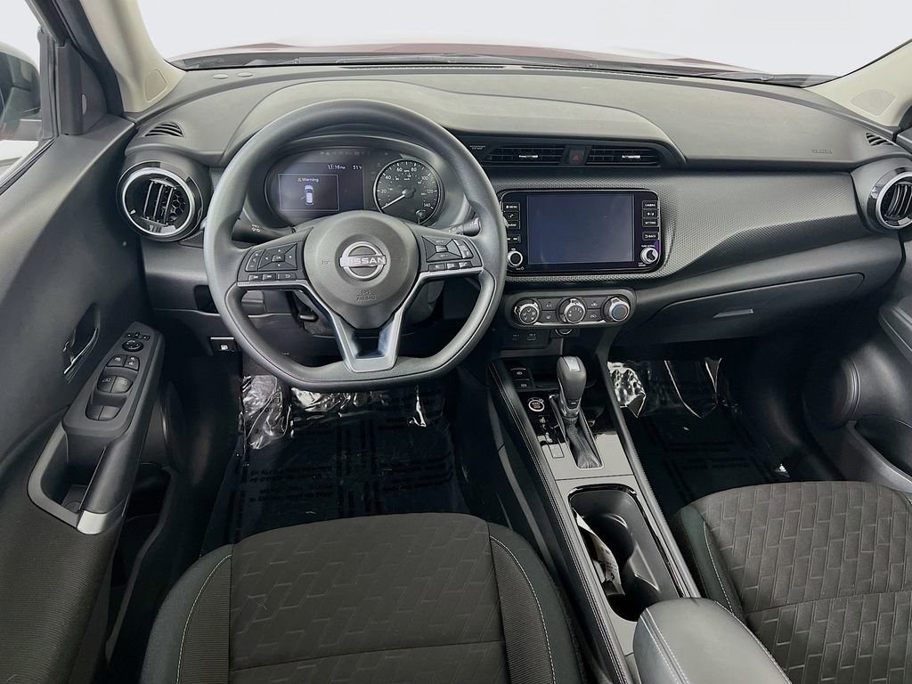 Used 2024 Nissan Kicks SV image 18