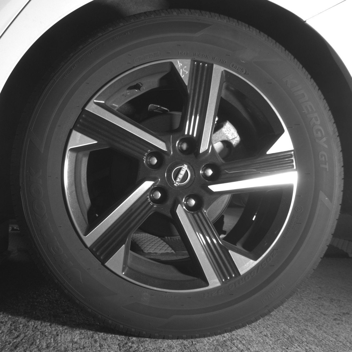 Used 2025 Nissan Sentra SV image 14