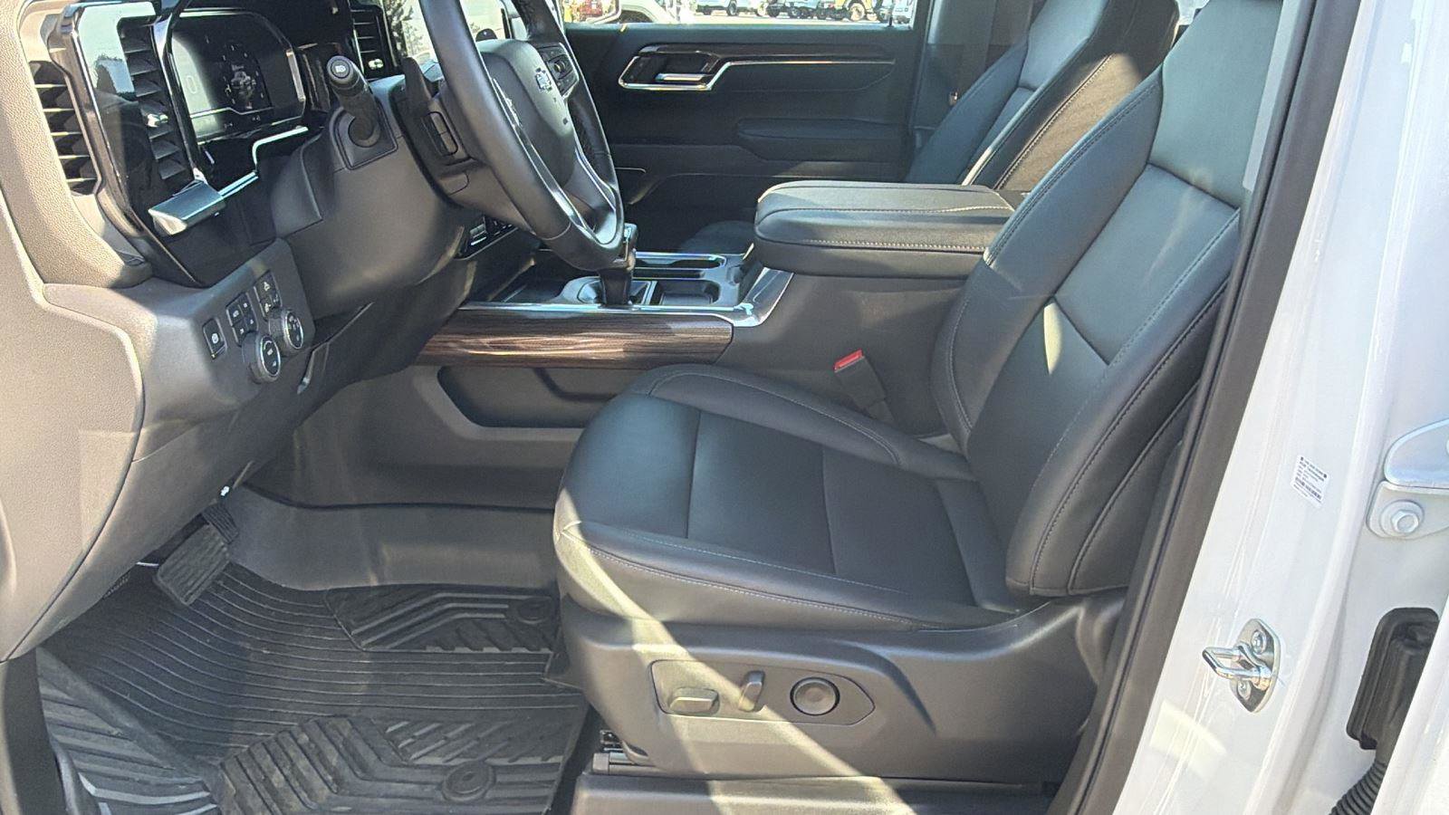 Certified 2025 Chevrolet Silverado 1500 LT Trail Boss w/ Convenience Package II AWD/4WD image 13