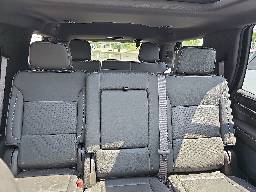 Used 2023 GMC Yukon Denali w/ Max Trailering Package AWD/4WD image 11