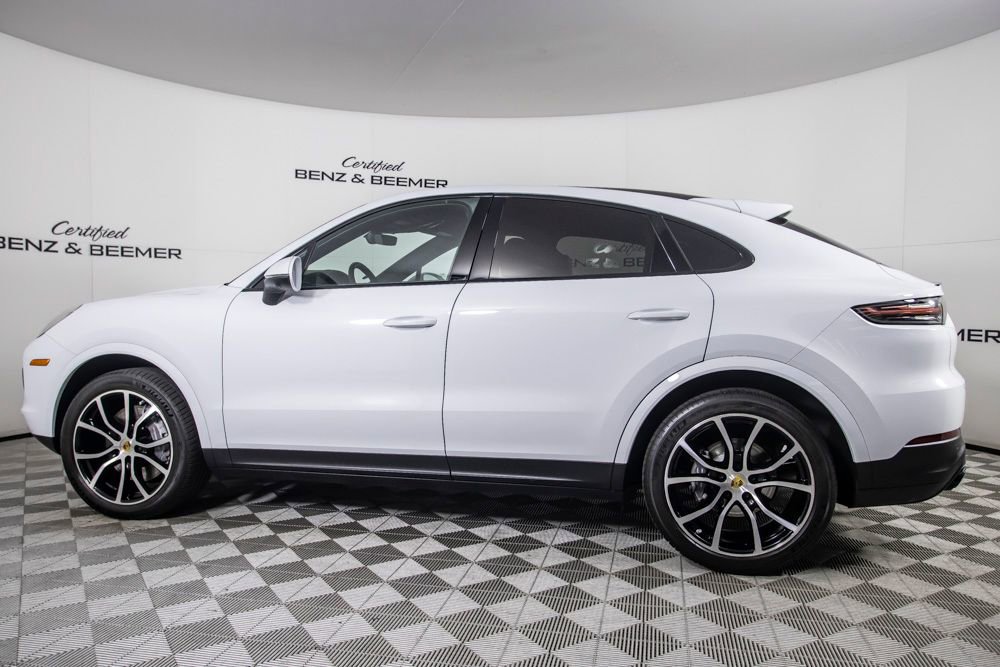 Used 2023 Porsche Cayenne Coupe AWD/4WD image 11