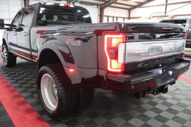 Used 2017 Ford F350 Platinum w/ Platinum Ultimate Package AWD/4WD image 34