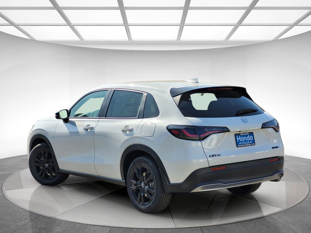 New 2026 Honda HR-V Sport image 5