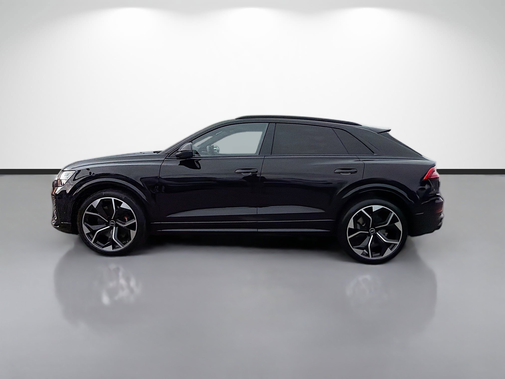 Used 2023 Audi RS Q8 image 7