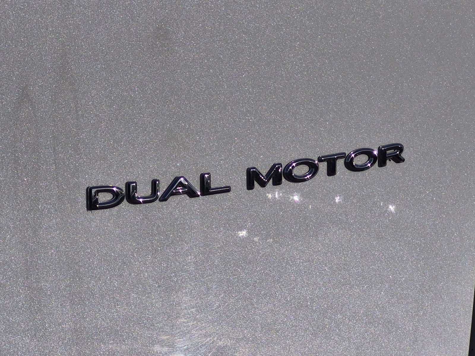 Used 2021 Tesla Model Y Long Range AWD/4WD image 13