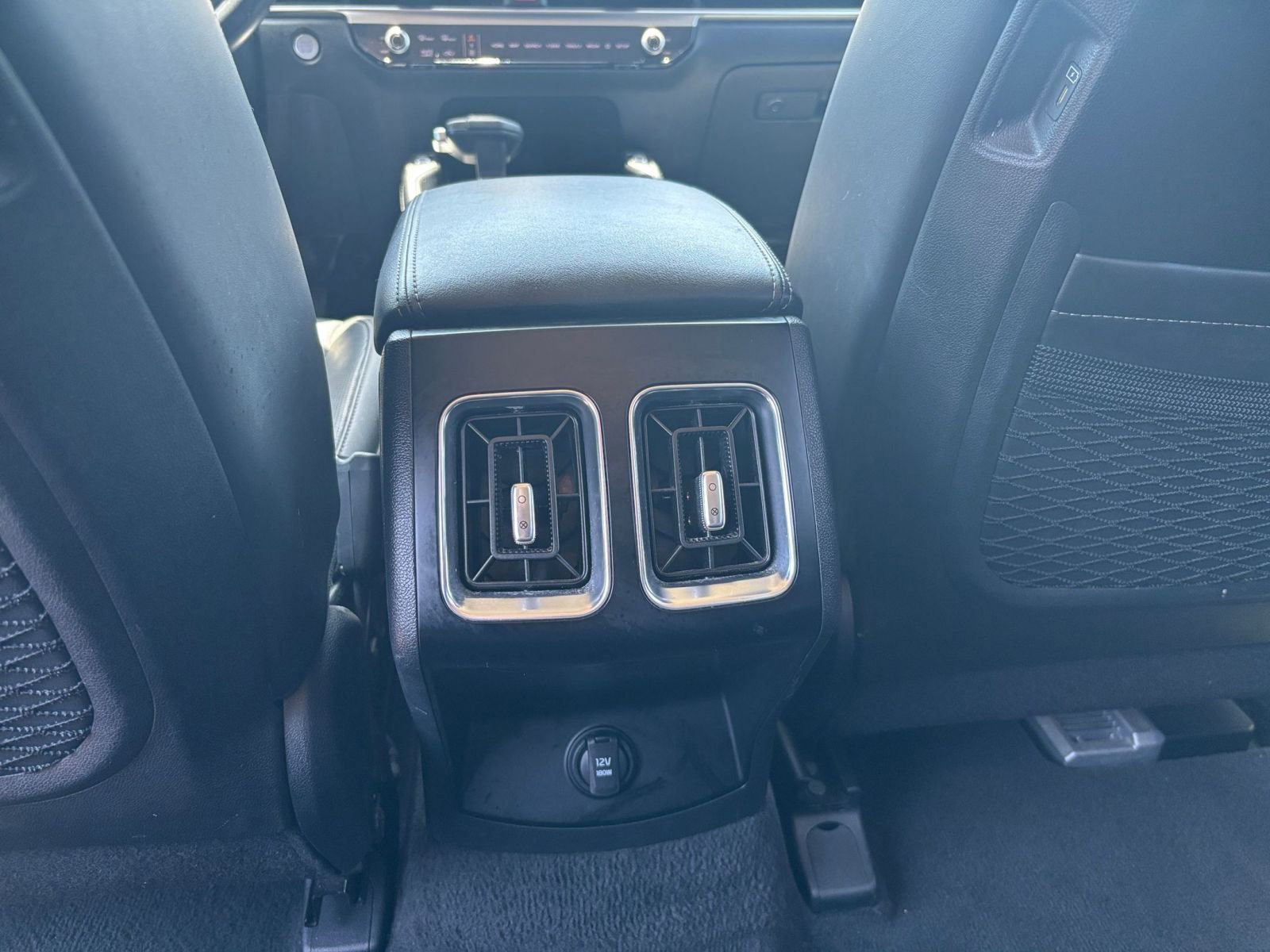 Used 2024 Kia Sorento S FWD image 24