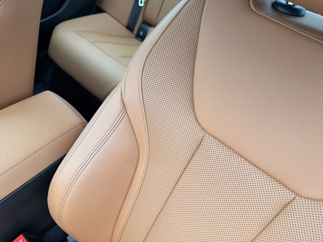 Used 2023 BMW 330i xDrive Sedan w/ M Sport Package image 15