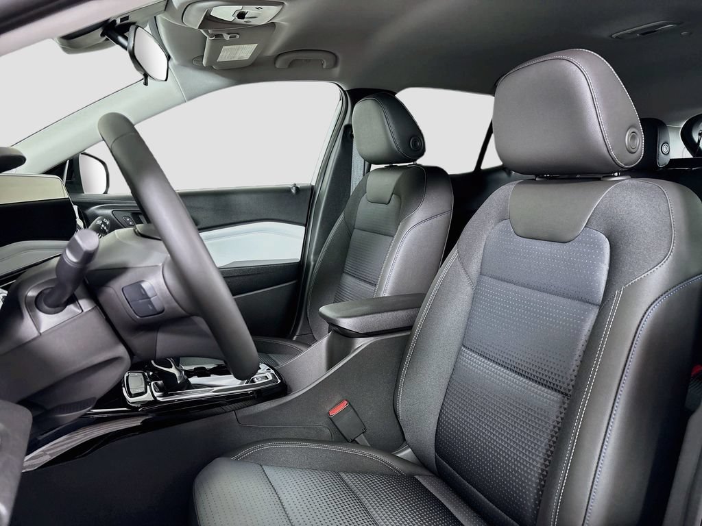 New 2026 Chevrolet Trax LT w/ Driver Confidence Package FWD image 20