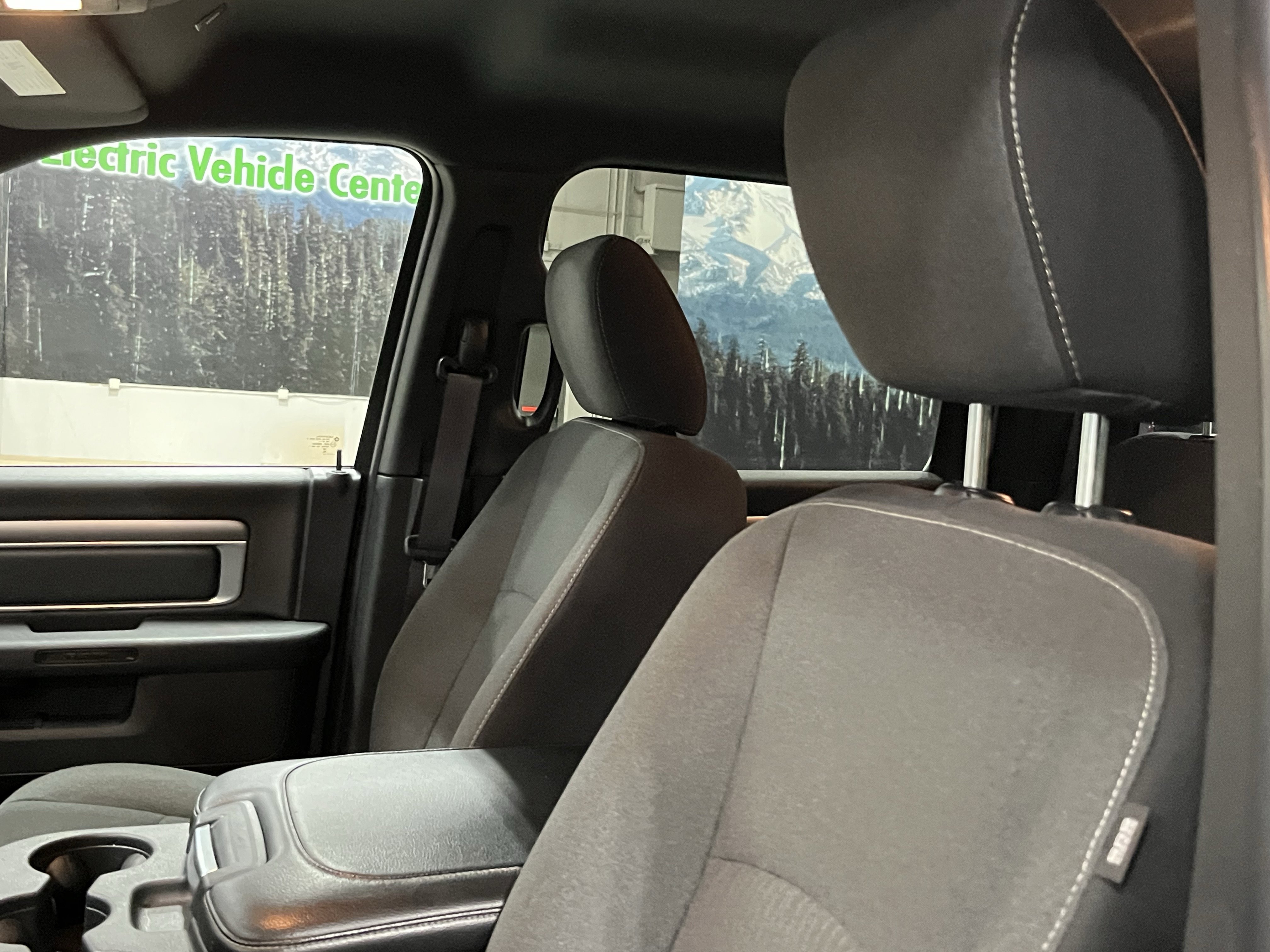 Used 2024 RAM 1500 Classic Warlock image 17