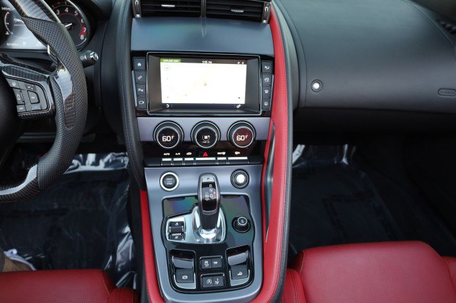 Used 2018 Jaguar F-TYPE Convertible image 32