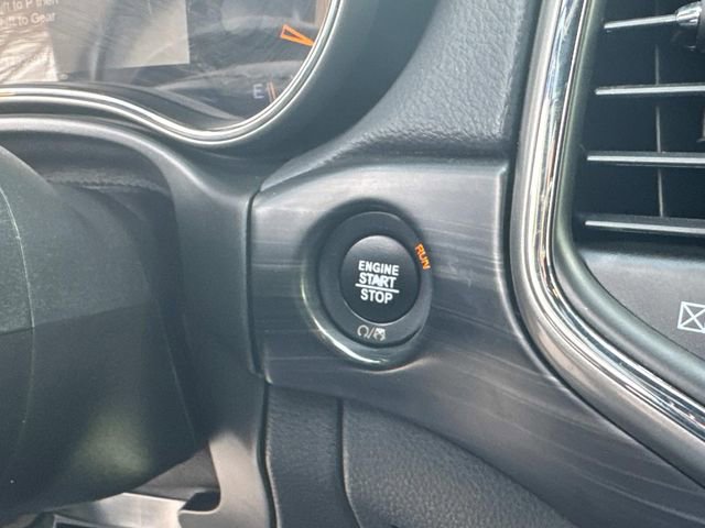 Used 2020 Jeep Grand Cherokee Laredo image 30