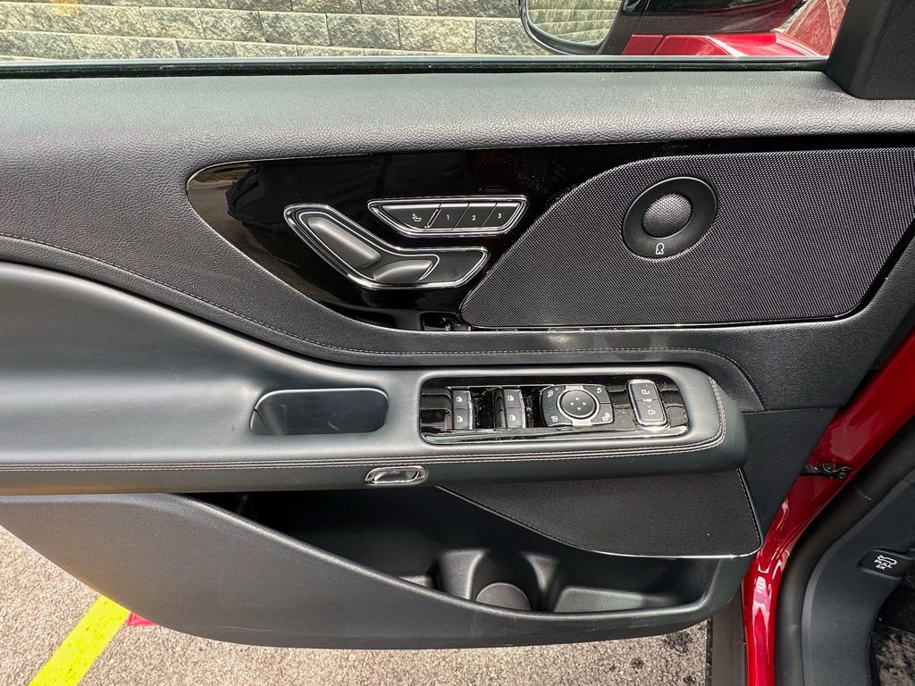 New 2026 Lincoln Aviator Reserve AWD/4WD image 18