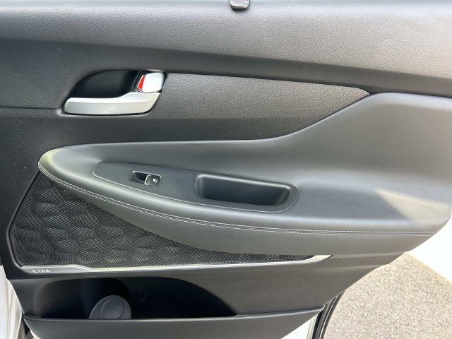 Used 2020 Hyundai Santa Fe SEL w/ Convenience + Premium Package FWD image 25