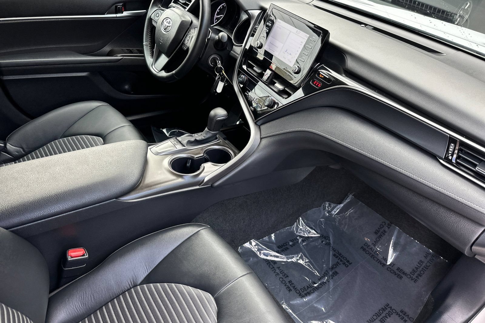 Certified 2024 Toyota Camry SE FWD image 16