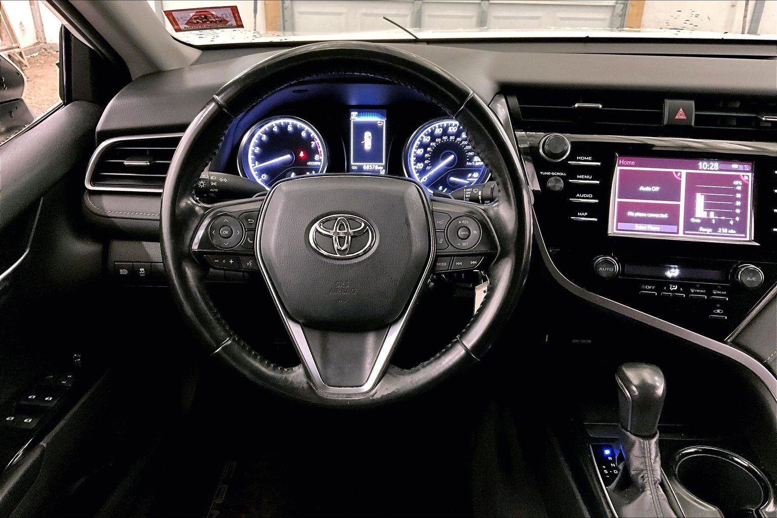 Used 2019 Toyota Camry SE image 5