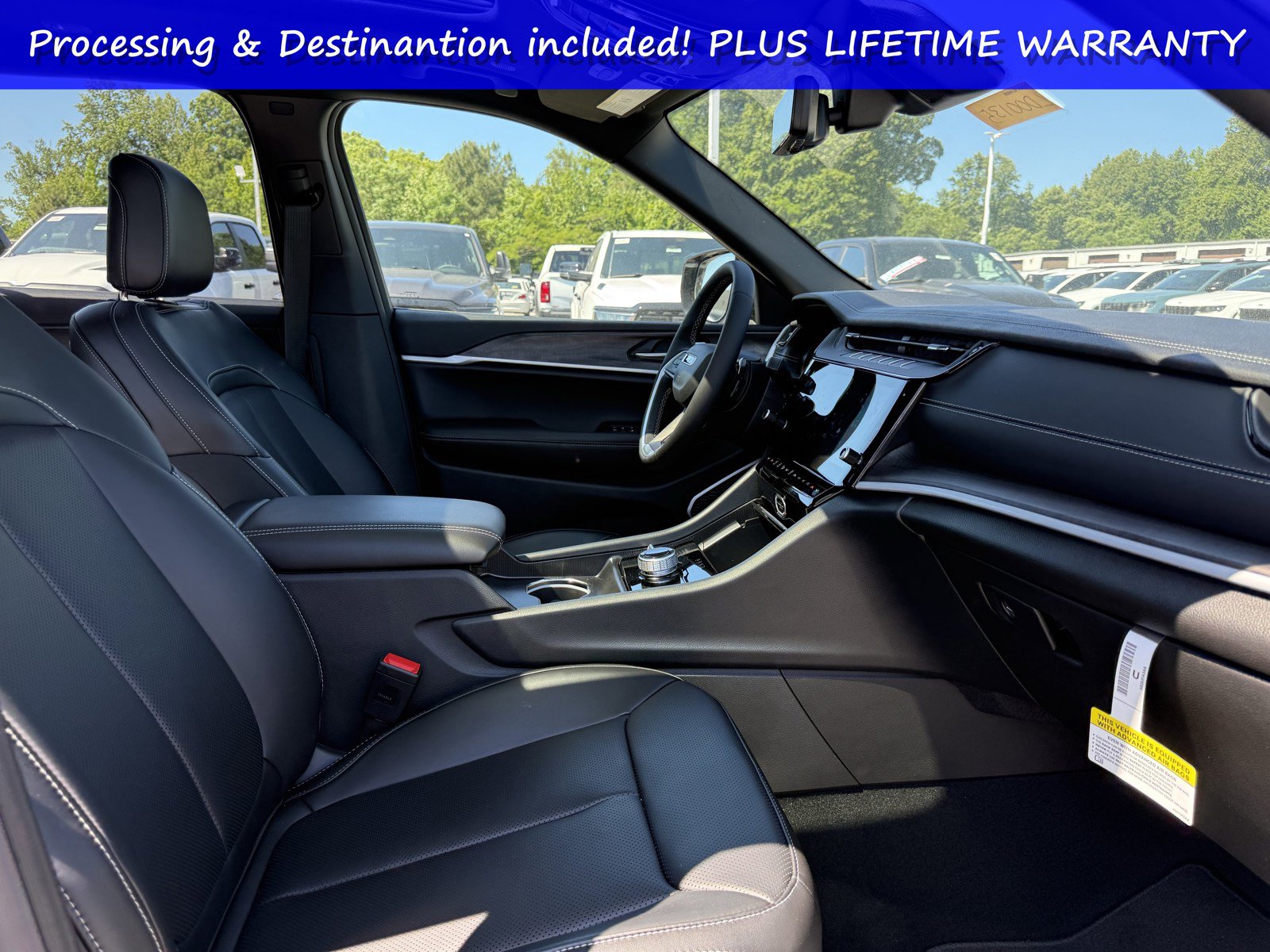 New 2026 Jeep Grand Cherokee L Limited w/ Luxury Tech Group II AWD/4WD image 16