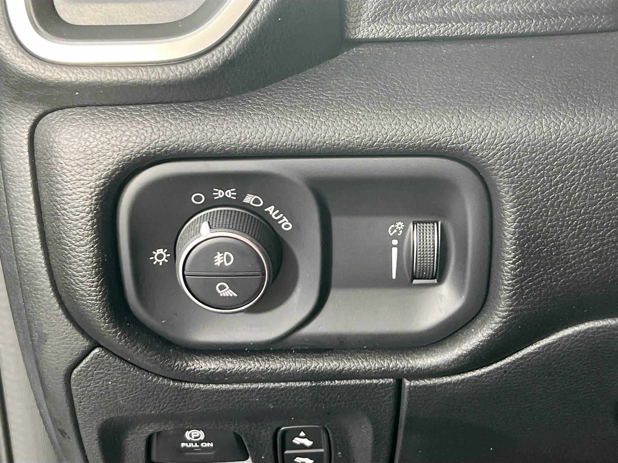 Used 2024 RAM 1500 Big Horn image 10