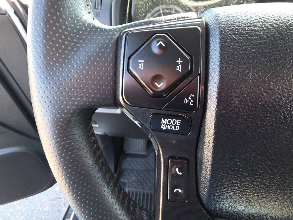 Used 2023 Toyota 4Runner TRD Off-Road image 18