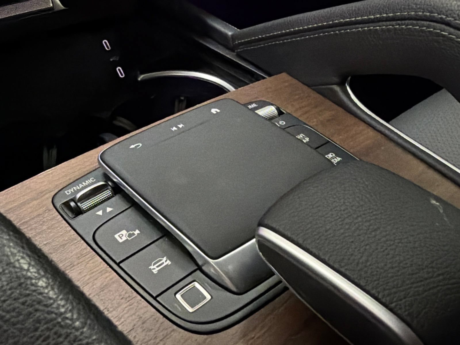 Certified 2026 Mercedes-Benz GLE 450 4MATIC Coupe image 38