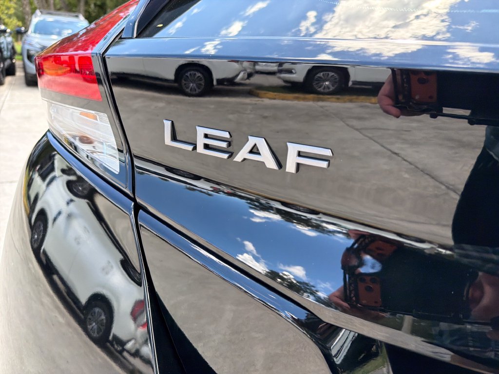 Used 2023 Nissan Leaf S FWD image 10