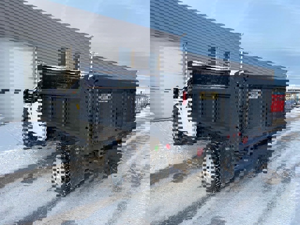 Used 2018 Ford F550 XL image 3