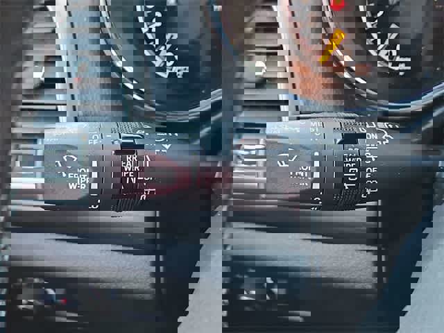 Used 2019 Jeep Grand Cherokee Altitude image 26