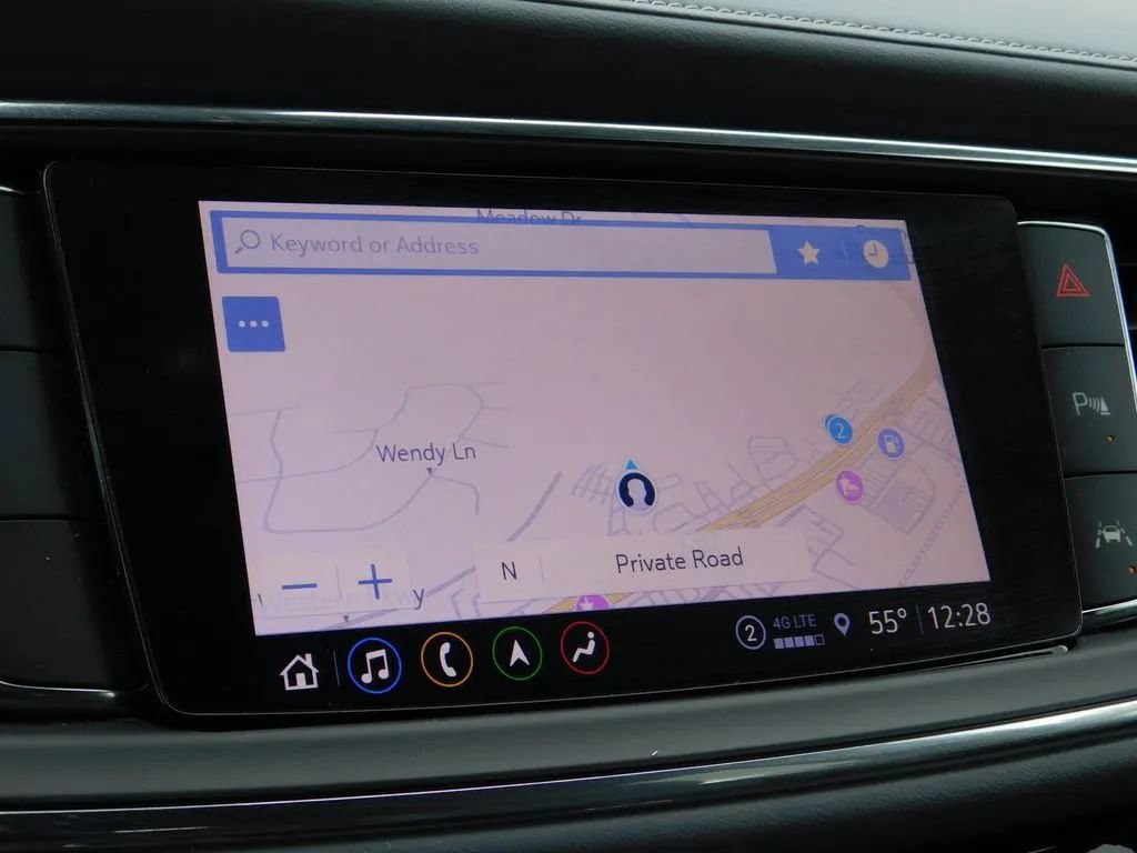 Used 2024 Buick Enclave Premium image 18