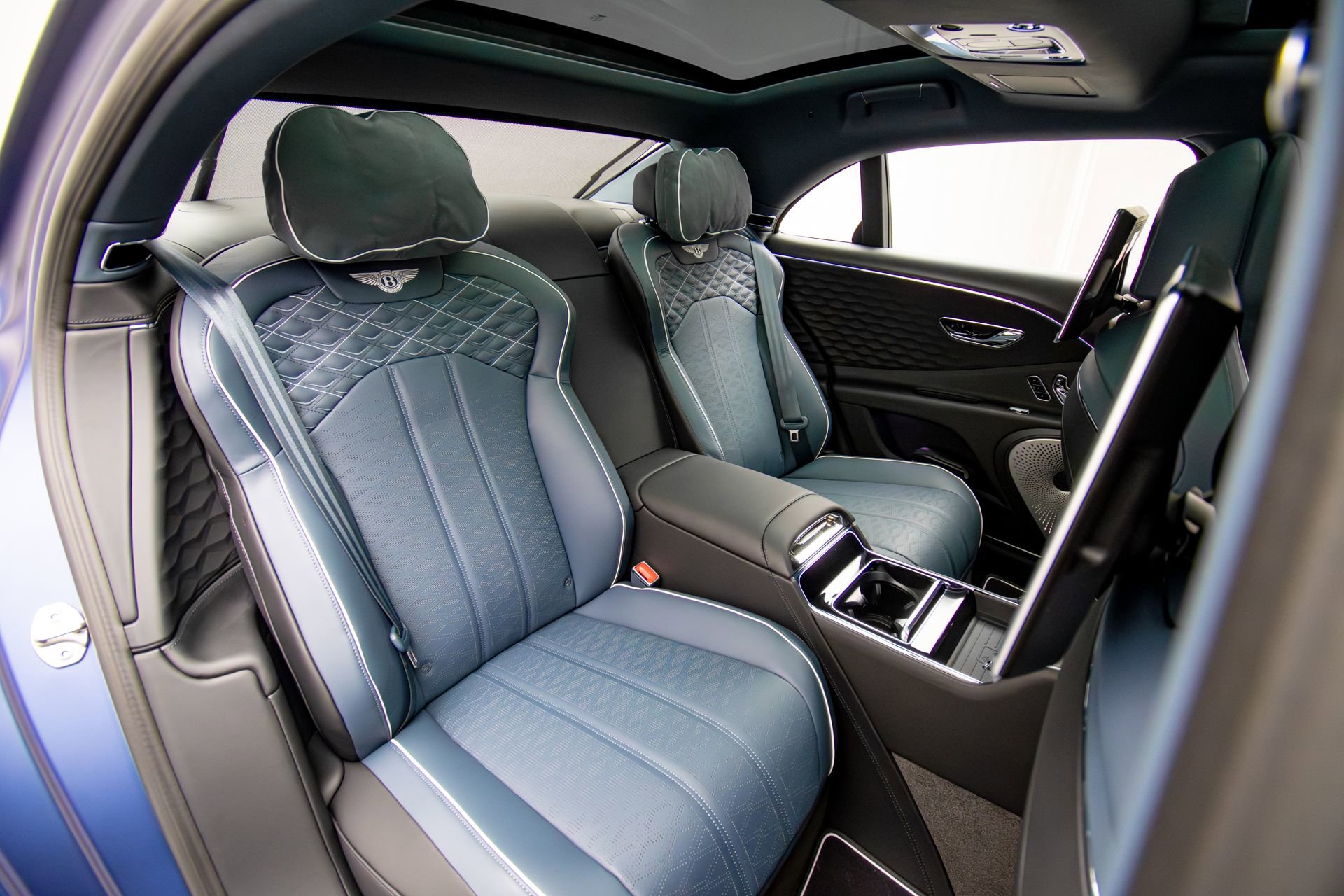 New 2026 Bentley Flying Spur Plug-In Hybrid AWD/4WD image 30