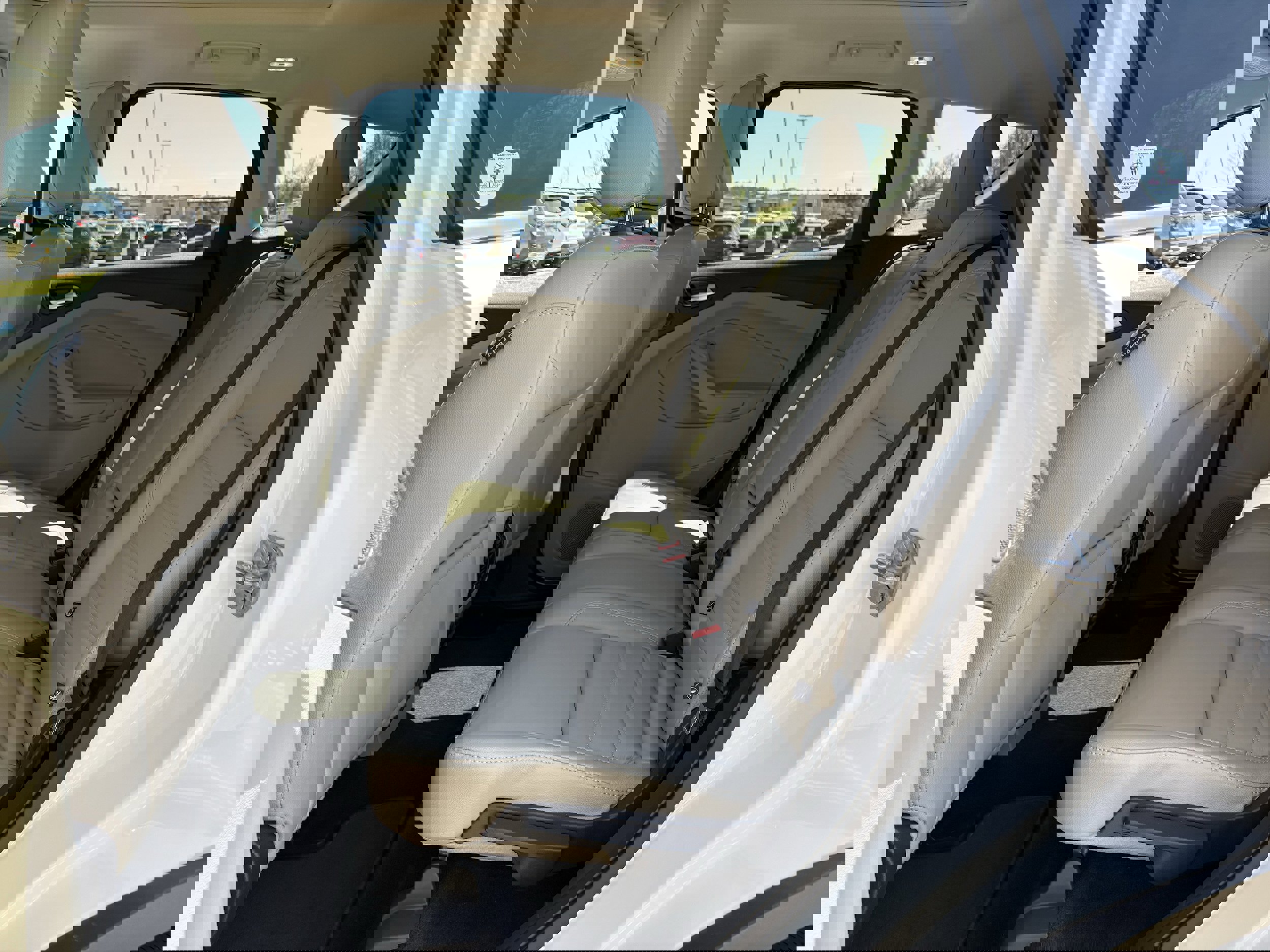 Used 2019 Ford Escape Titanium image 33