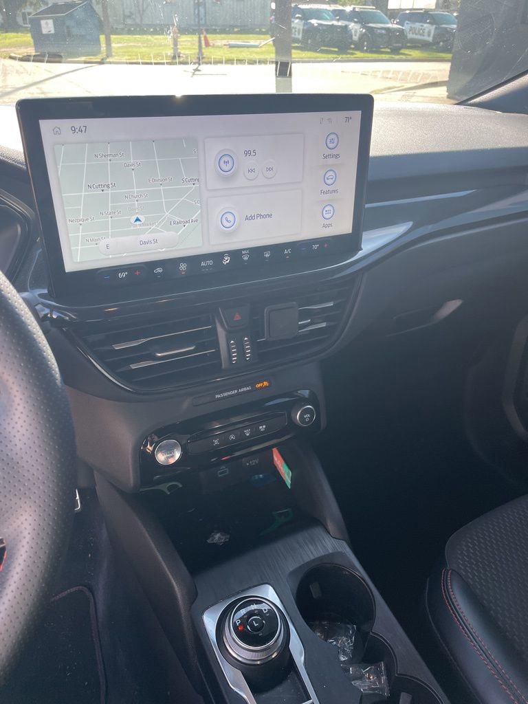 Used 2023 Ford Escape ST-Line w/ Tech Pack #1 image 11