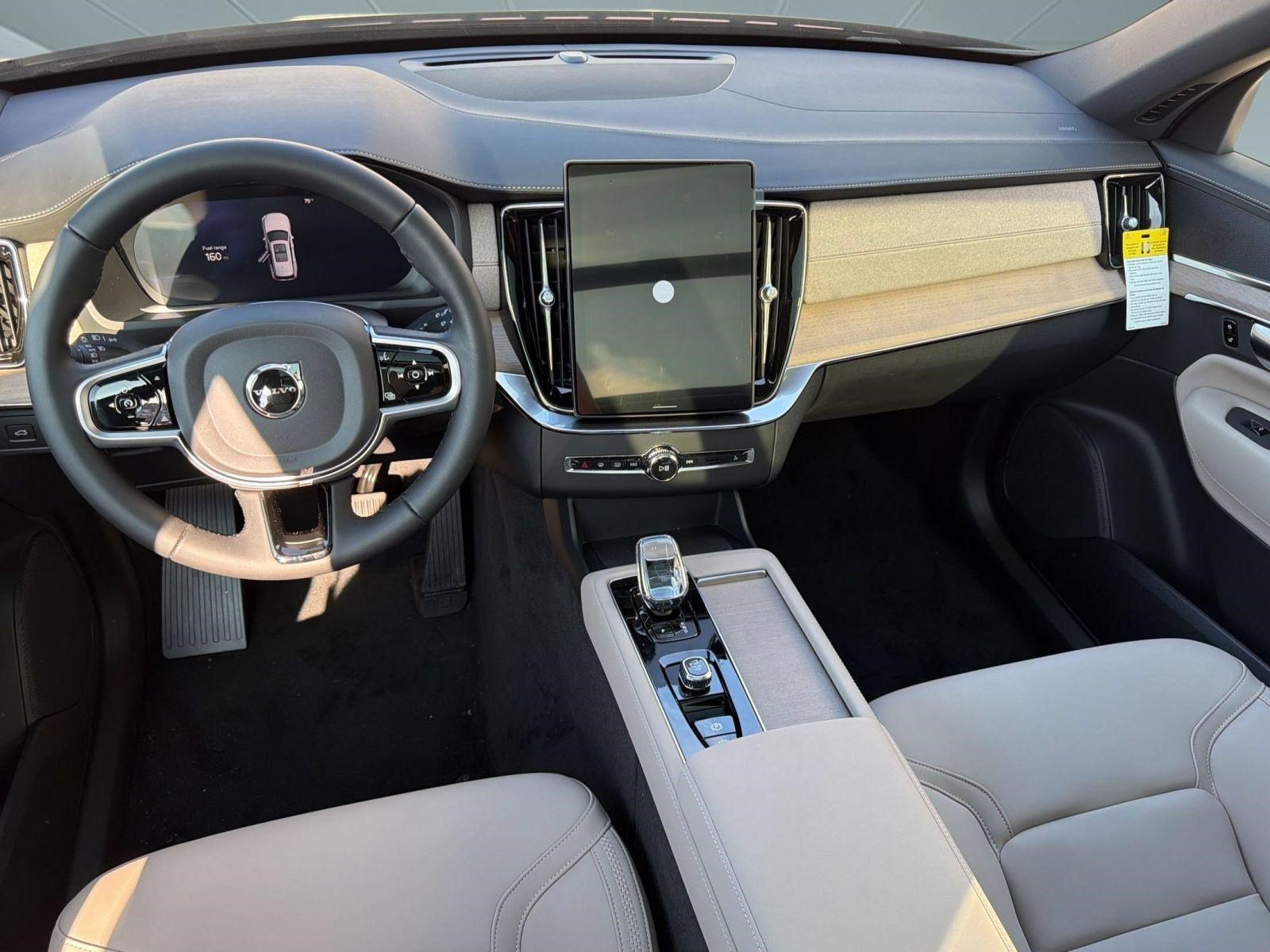 New 2026 Volvo XC90 B6 Plus w/ Protection Package AWD/4WD image 15