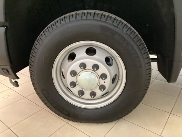 Used 2025 Chevrolet Silverado 3500 W/T image 30