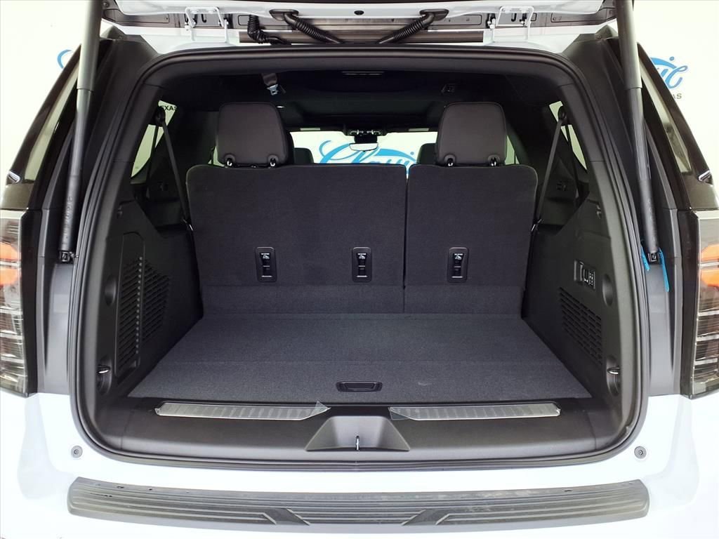 New 2026 Chevrolet Suburban High Country RWD image 16