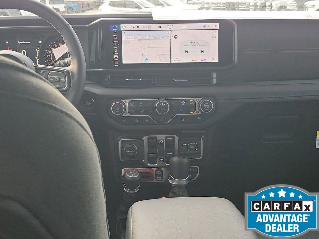 Used 2025 Jeep Wrangler Unlimited Rubicon w/ Steel Bumper Group image 30