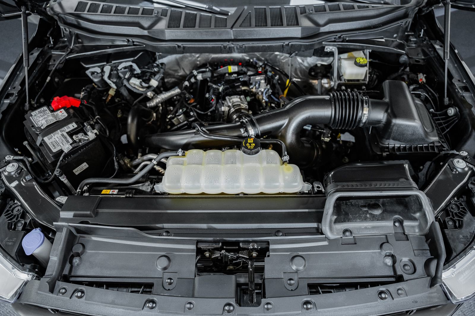 Certified 2023 Ford F150 Lariat w/ Equipment Group 502A High image 27