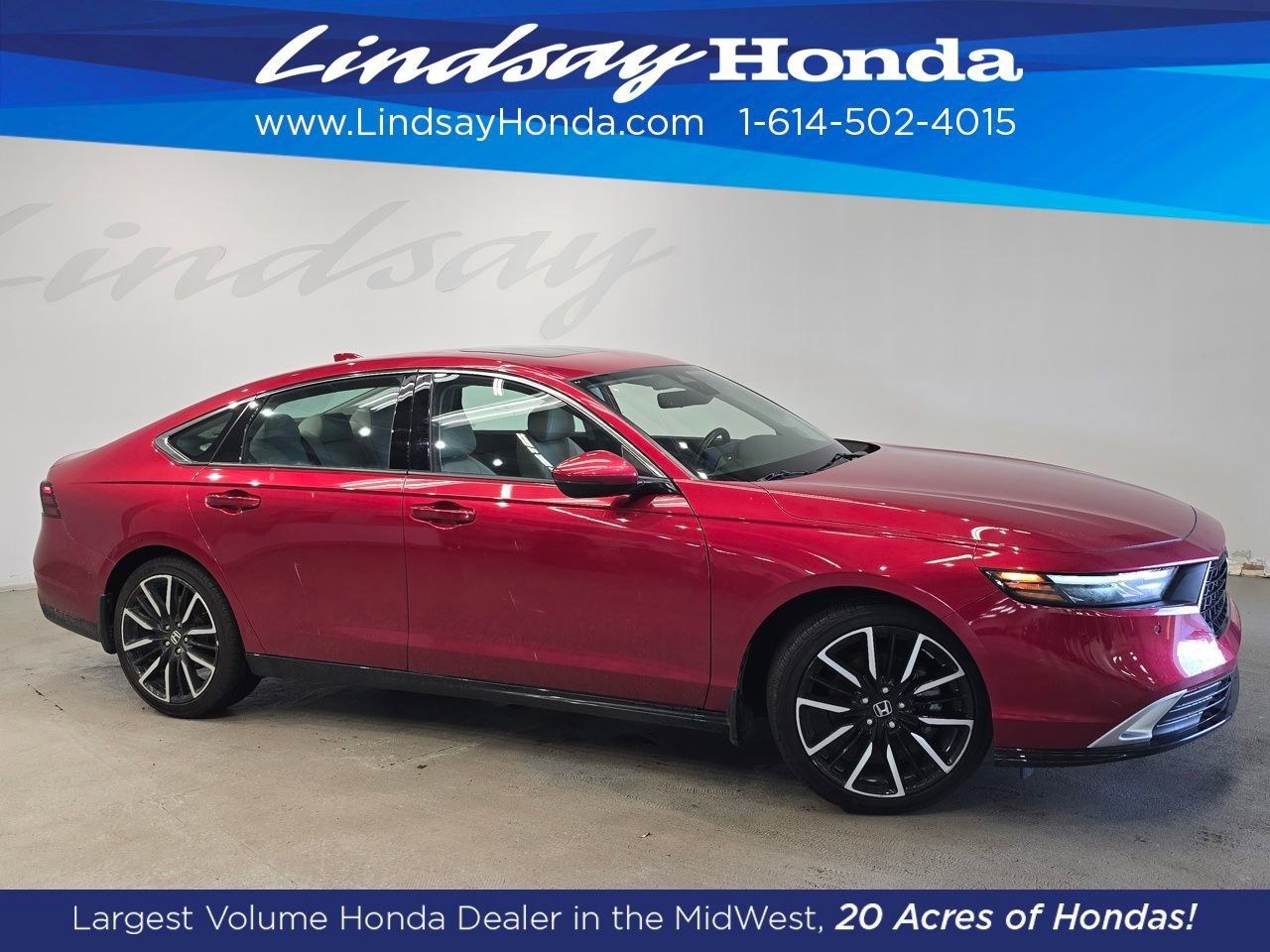 Used 2024 Honda Accord Touring image 3