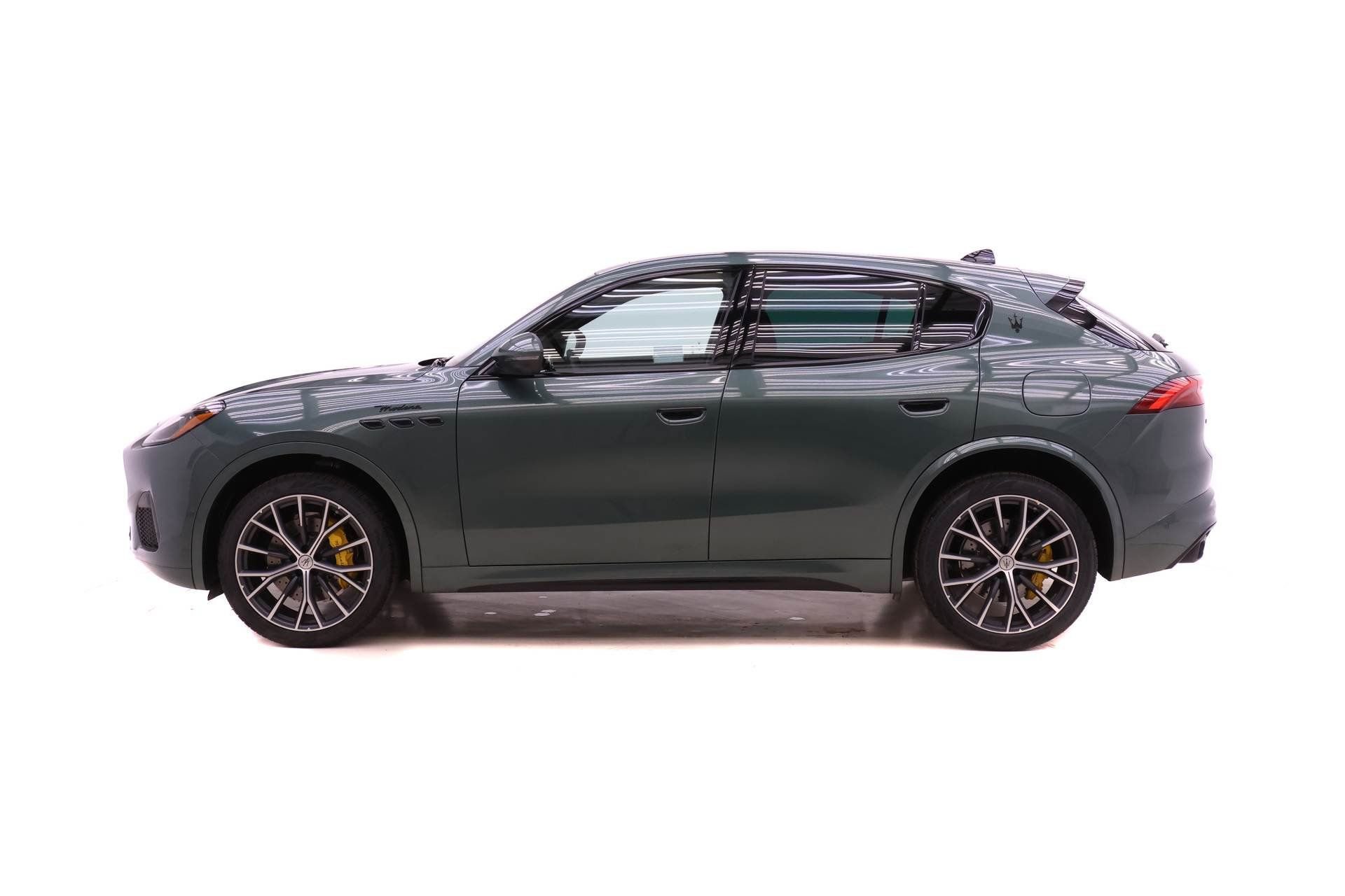 New 2026 Maserati Grecale Modena image 3
