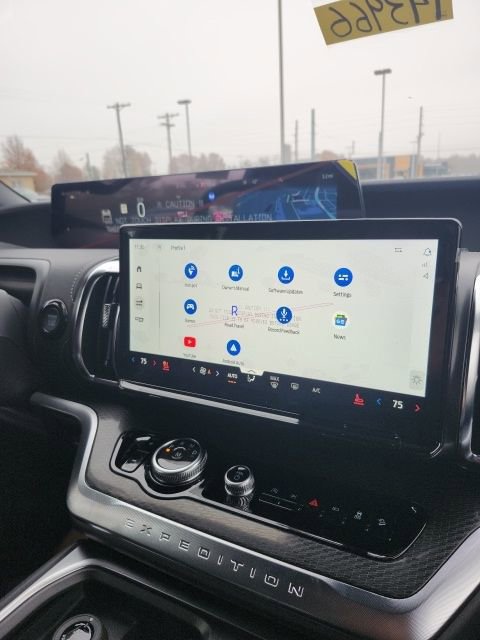 New 2025 Ford Expedition Platinum w/ Stealth Performance Package image 54