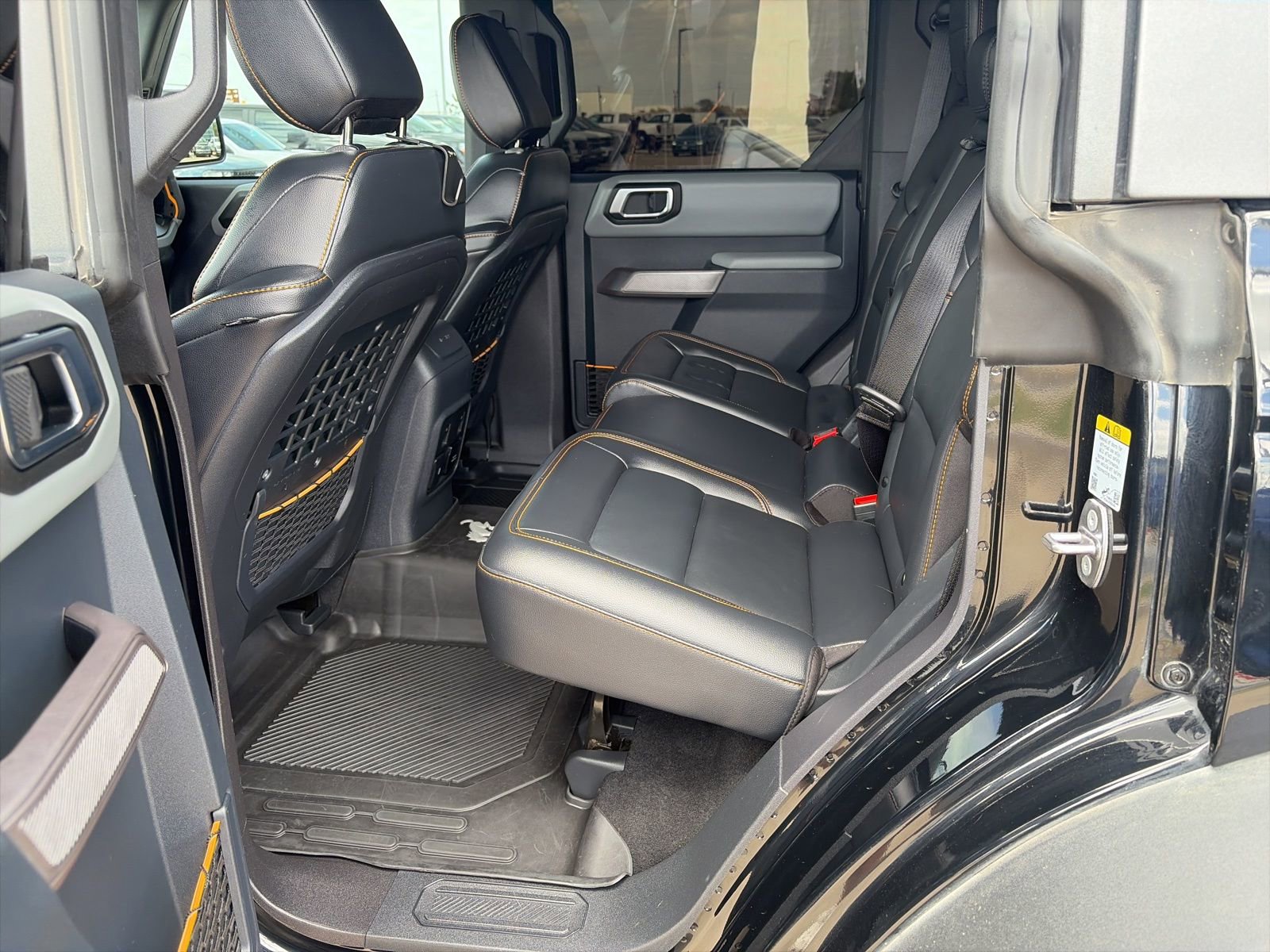 Used 2023 Ford Bronco Badlands image 15