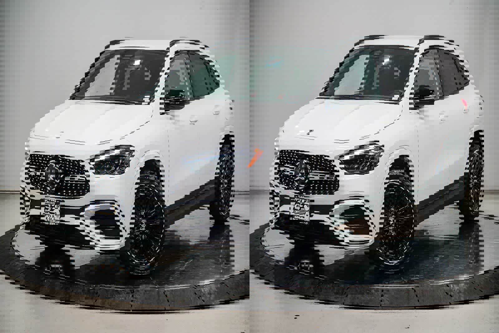 Used 2026 Mercedes-Benz GLA 250 image 1
