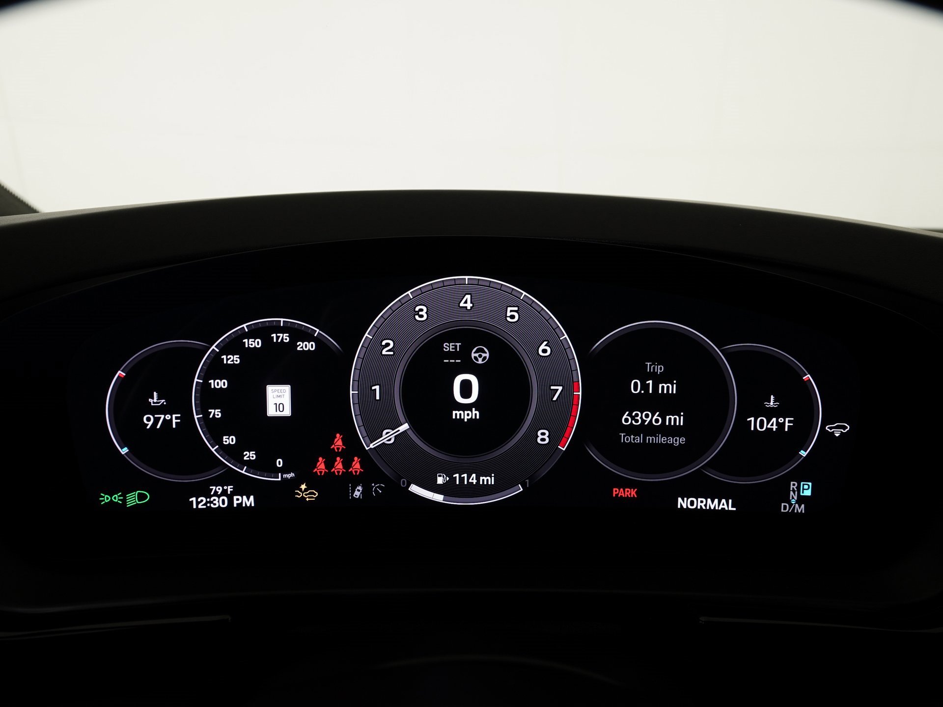 Used 2025 Porsche Cayenne GTS image 18