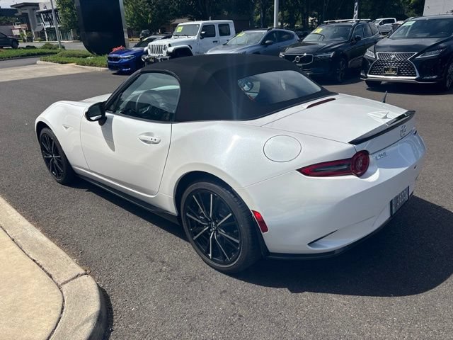 Used 2025 MAZDA MX-5 Miata Grand Touring w/ Appearance Package RWD image 8