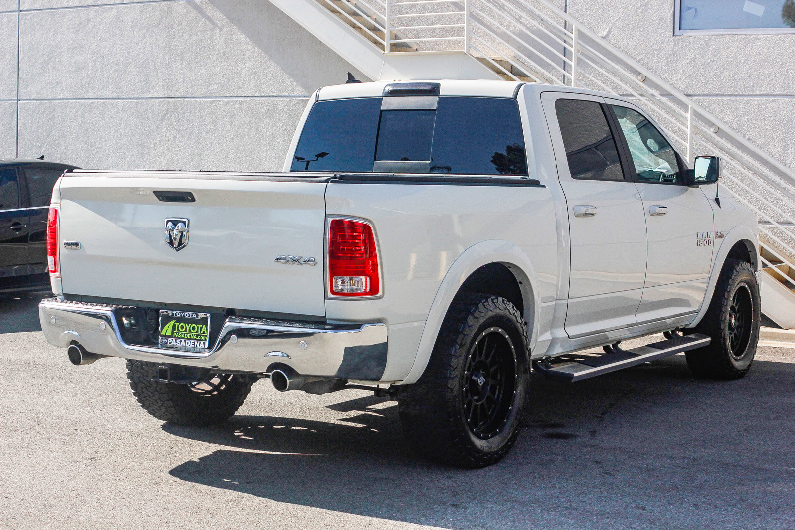Used 2018 RAM 1500 Laramie w/ Convenience Group image 6