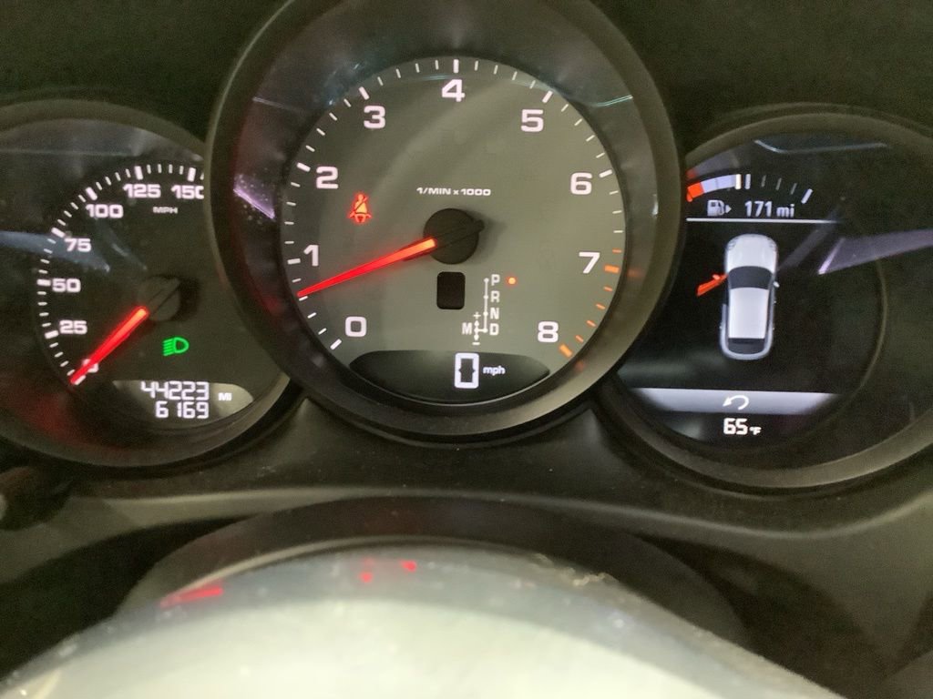 Used 2020 Porsche Macan S image 9