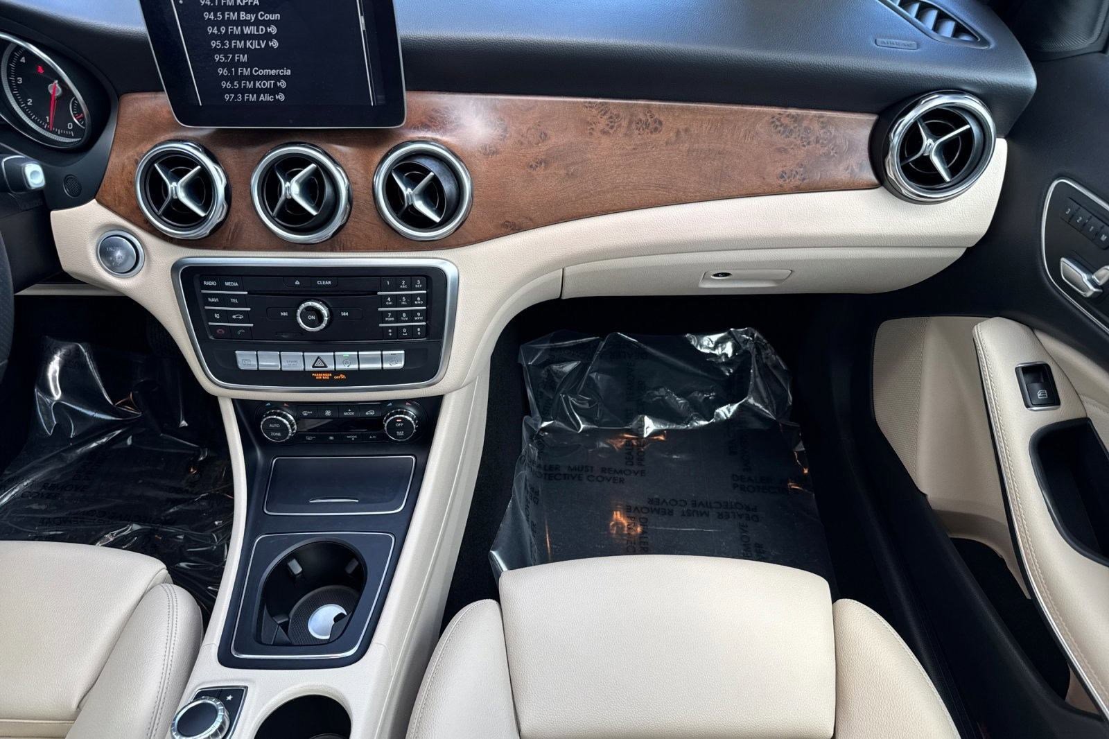 Certified 2018 Mercedes-Benz GLA 250 4MATIC image 28