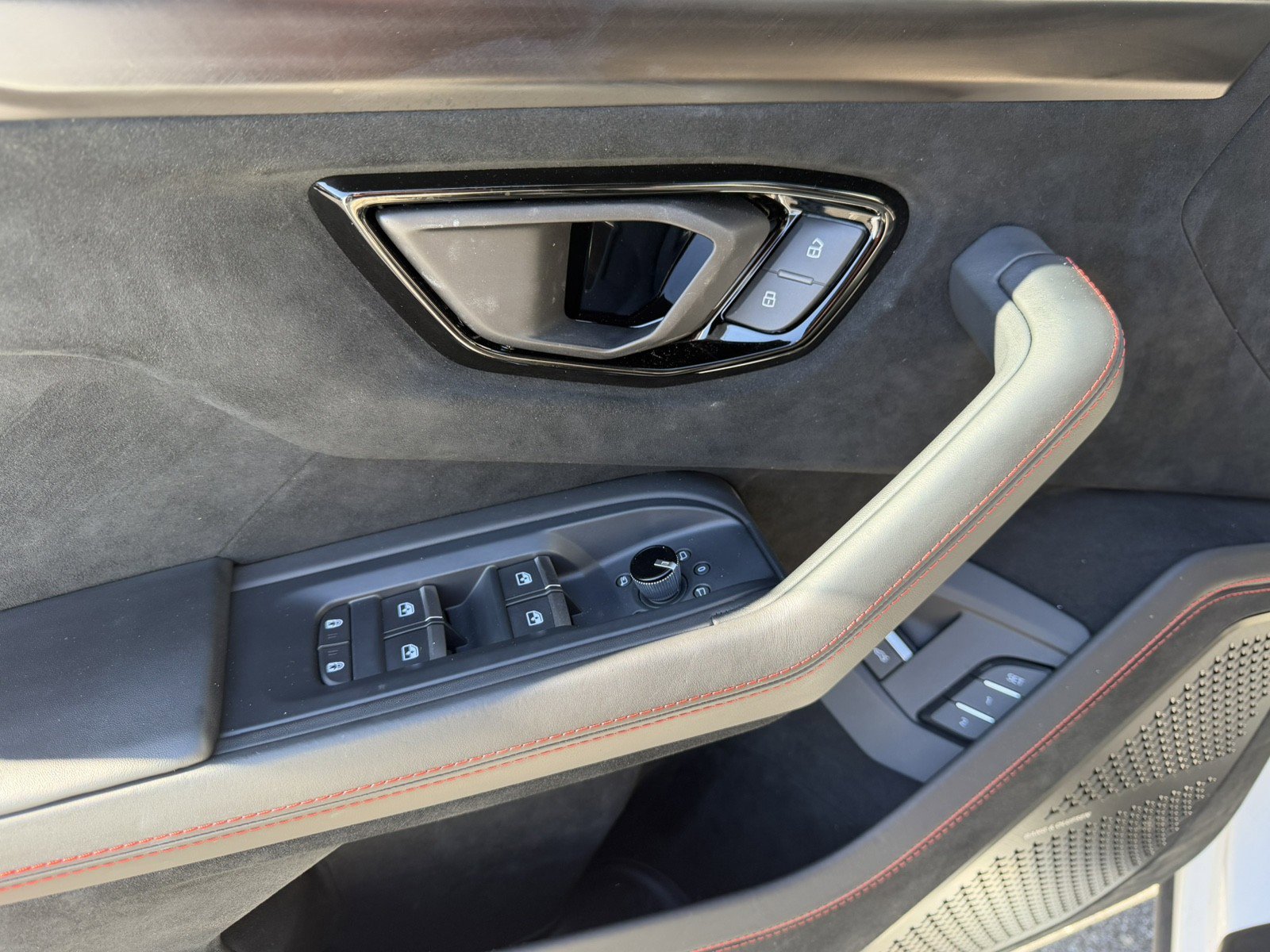 Used 2023 Lamborghini Urus Performante image 20