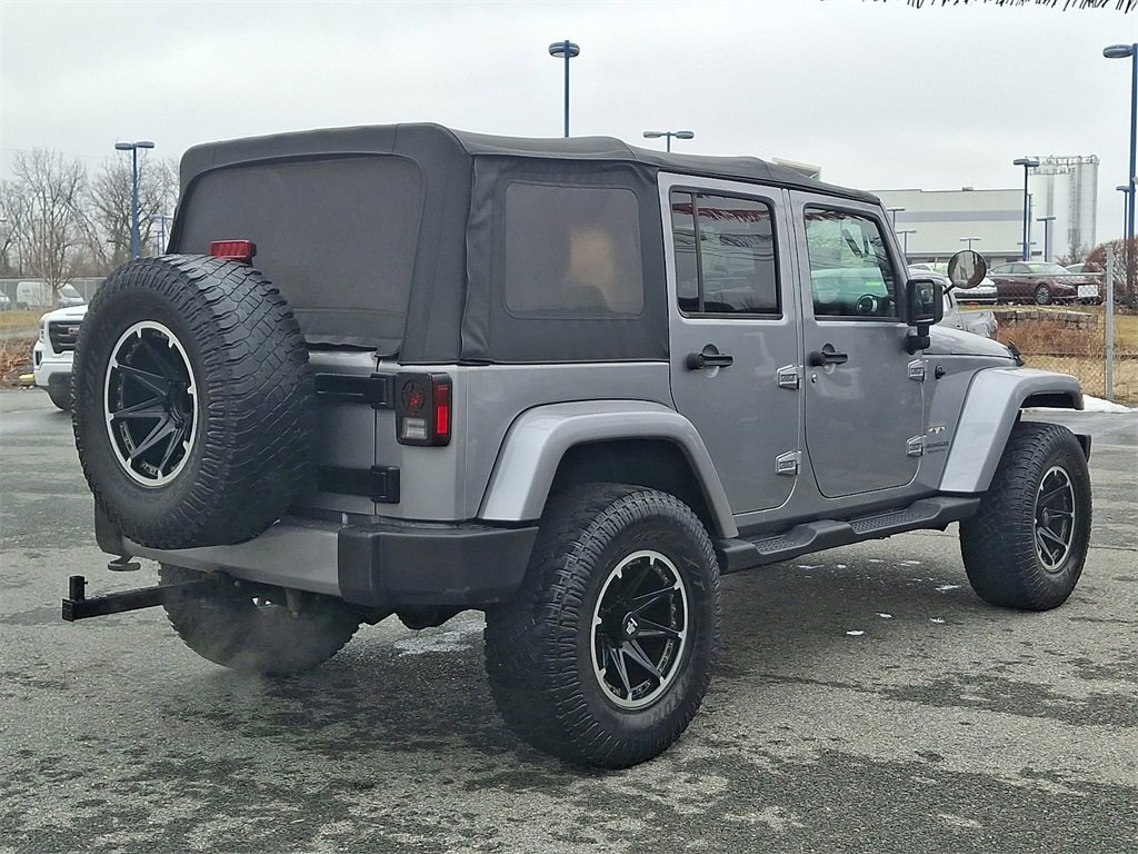 Used 2017 Jeep Wrangler Unlimited Sahara w/ Connectivity Group image 5